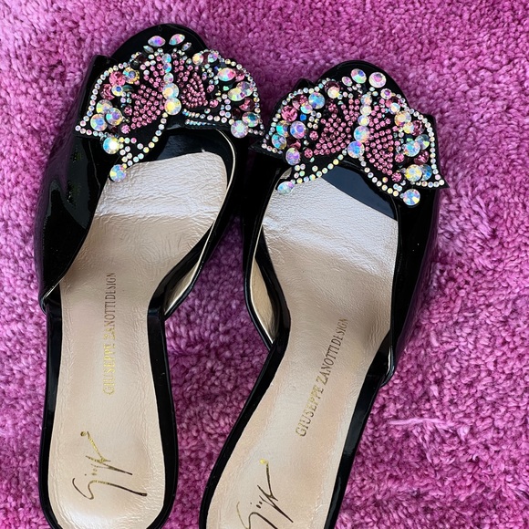 Beautiful heels - Picture 8 of 8